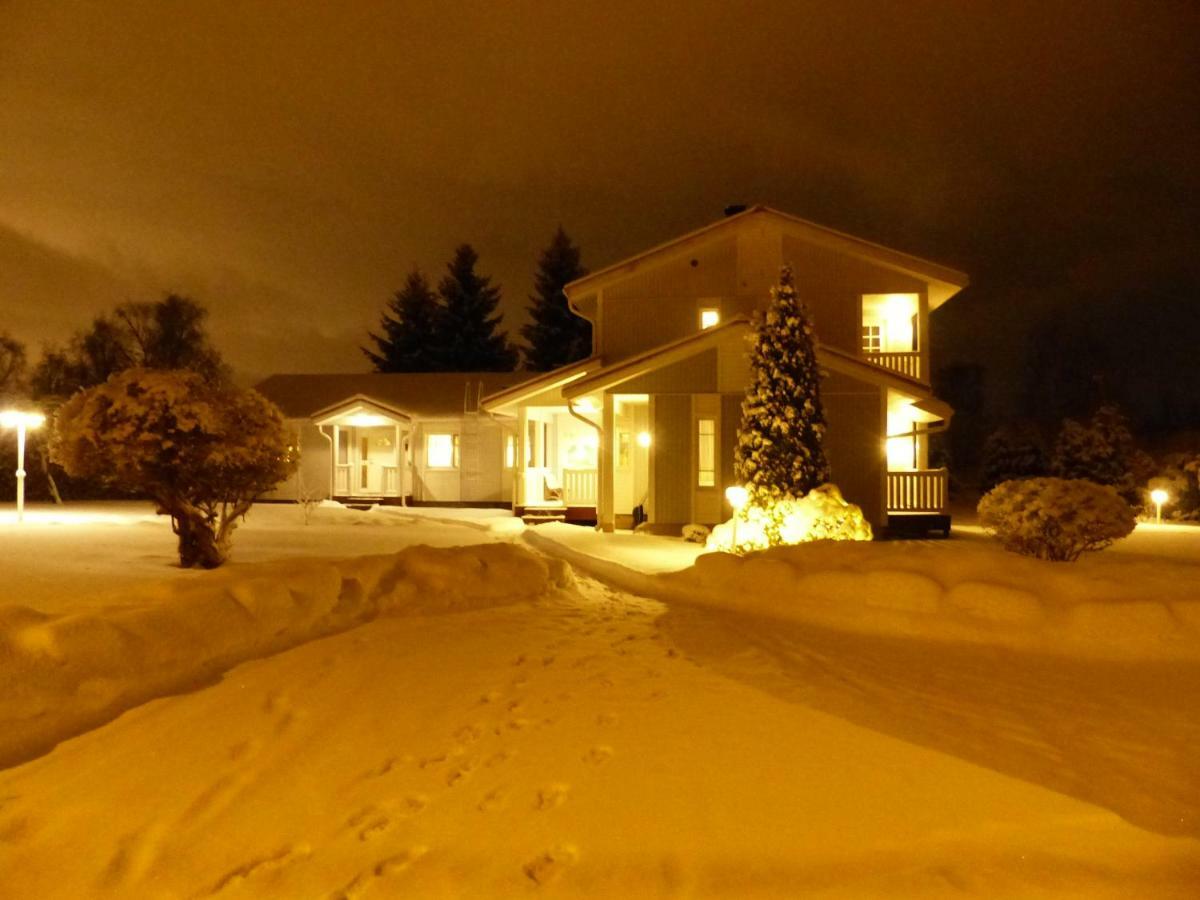 Westbay Inn Vaasa Exterior photo