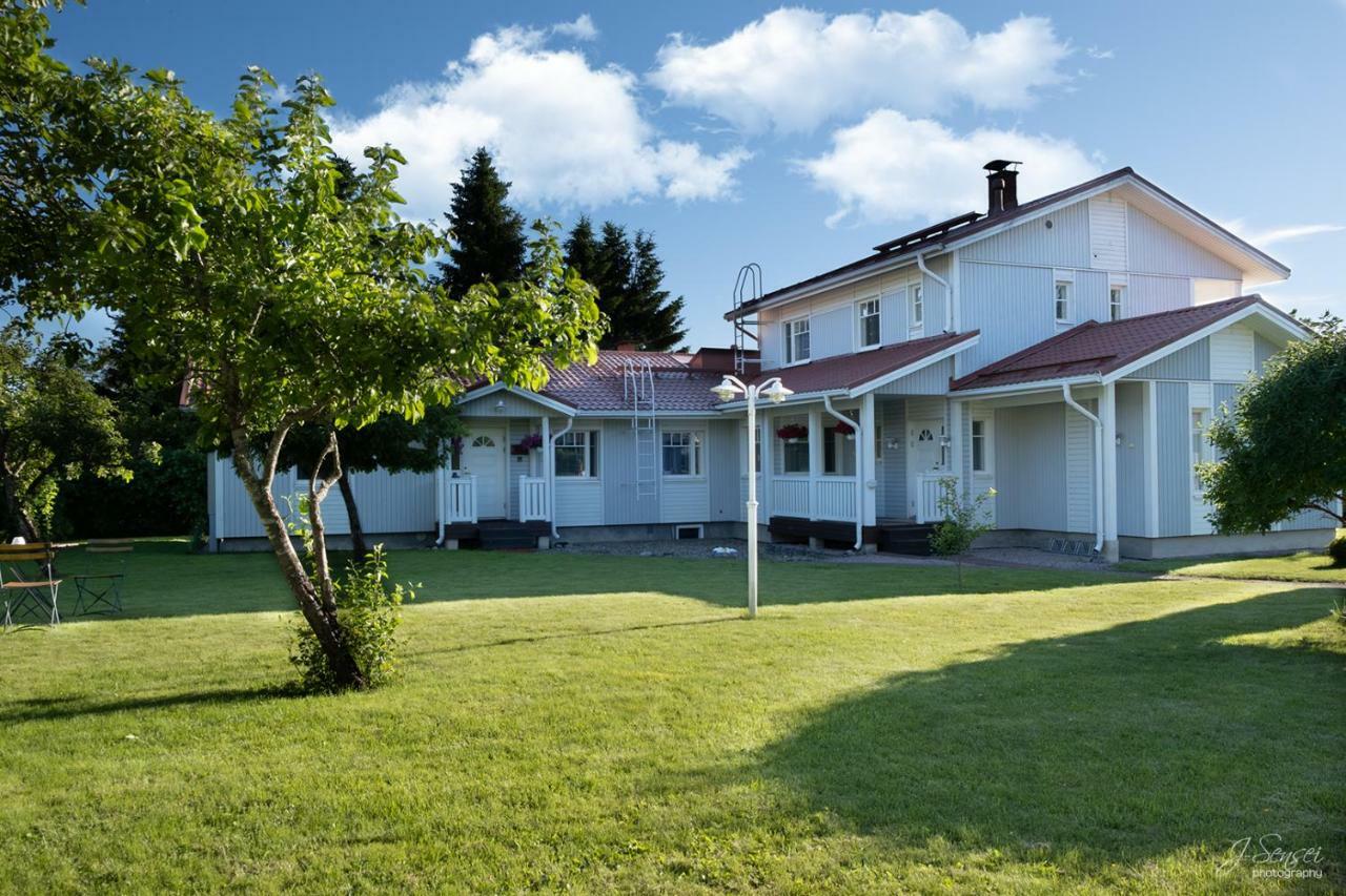 Westbay Inn Vaasa Exterior photo